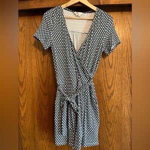 Boden tie waist shorts romper. SO cute ans comfy and stretchy and has pockets